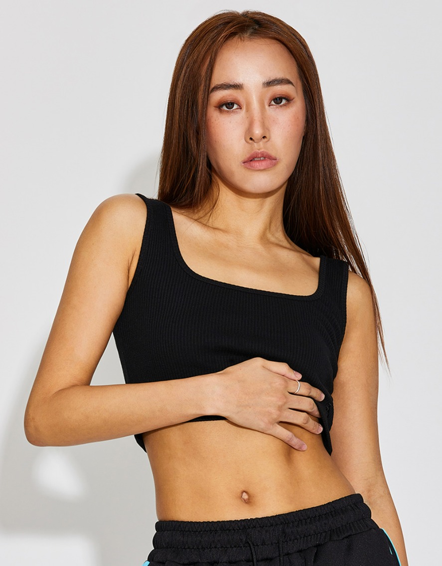 DEEP SQUARE NECK CROPPED TANK TOP